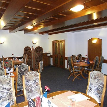 Penzion A Restaurace U Veterana Frenštát pod Radhoštěm Bagian luar foto